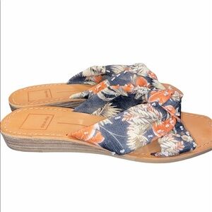 Dolce Vita floral sandals size 7